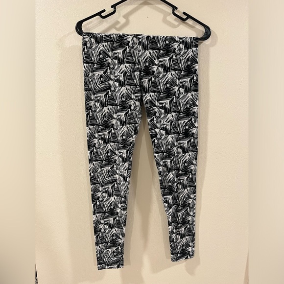 Lularoe Leggings - Picture 1 of 2